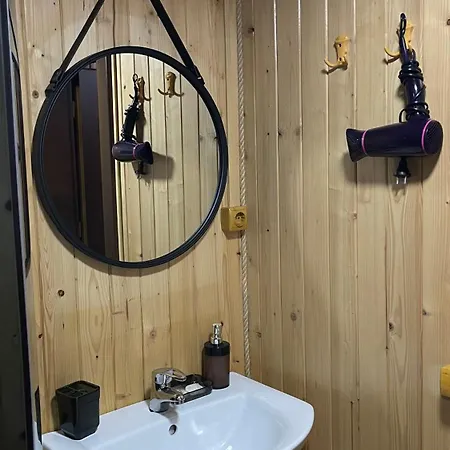 Holiday home перлина буковини Lipovans